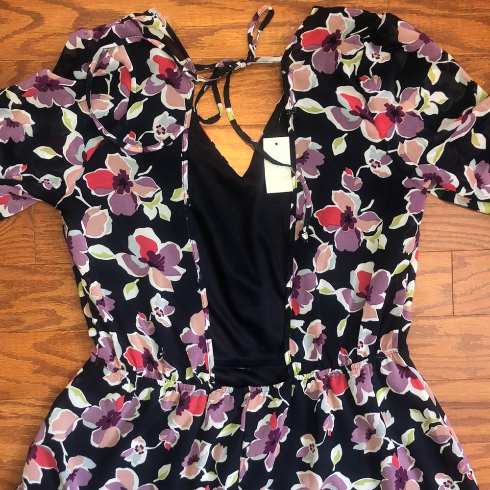 Floral Long Sleeve Open Back Dress - Picture 5 of 11